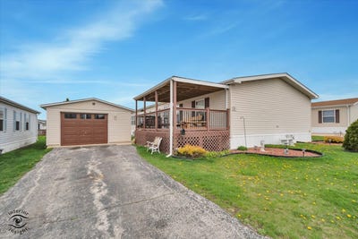 /international/us/4858-augusta-boulevard-monee-il-110108881552/