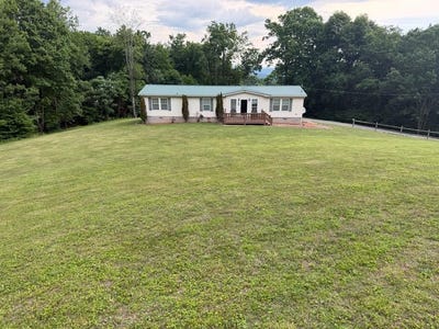 /international/us/2298-mountain-view-parkway-alderson-wv-110108798324/