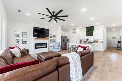 /international/us/4299-florentina-avenue-springdale-ar-110120089173/