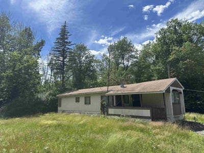 /international/us/369-manning-hill-road-winchester-nh-110109038547/