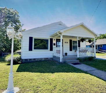 /international/us/816-s-college-street-nevada-mo-110107992026/