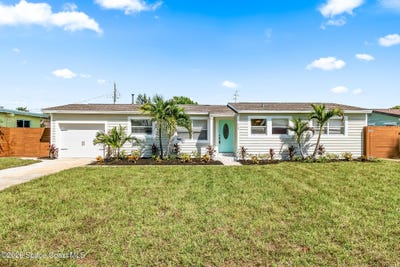/international/us/215-ne-2nd-street-satellite-beach-fl-110120460337/