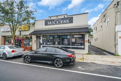 /international/us/47-w-main-st-smithtown-ny-110102228468/