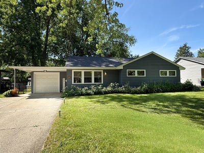 /international/us/415-parkside-drive-sycamore-il-110108613399/
