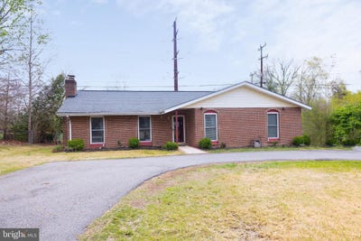 /international/us/1205-aquia-drive-stafford-va-110107689384/