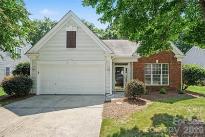 /international/us/8932-kestral-ridge-drive-charlotte-nc-110120042053/