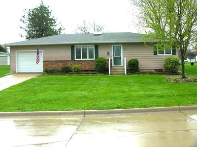 /international/us/306-w-7th-street-riceville-ia-110119386839/
