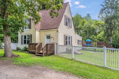 /international/us/247-pemberton-browns-mills-boulevard-browns-mills-nj-110100927979/