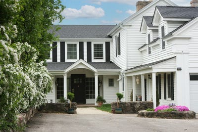 /international/us/708-s-rose-farm-road-woodstock-il-110097771671/