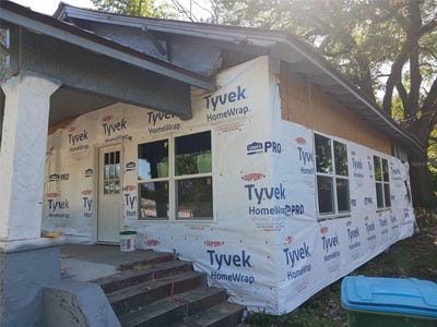 /international/us/2859-orange-street-marianna-fl-110100744012/