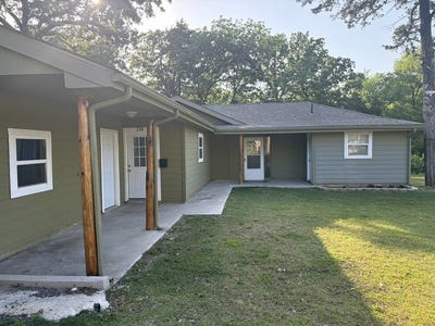 /international/us/12046-center-street-quinlan-tx-110107575481/