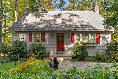 /international/us/123-pine-tree-drive-roaring-gap-nc-110120458739/