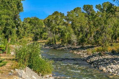 /international/us/257-main-boulder-road-big-timber-mt-110094878347/