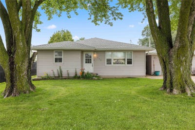 /international/us/706-maple-avenue-woodward-ia-110100451912/?lang=en