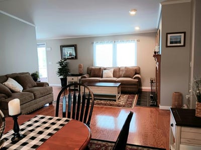 /international/us/3103-pheasant-lane-middleborough-ma-110120451462/