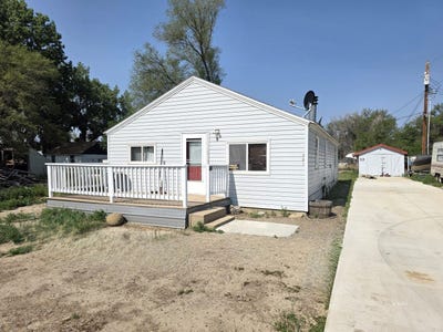 /international/us/807-mobile-ave-glendive-mt-110099599265/