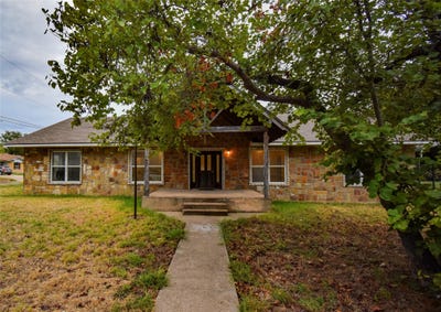/international/us/2363-w-denman-stephenville-tx-110120154902/