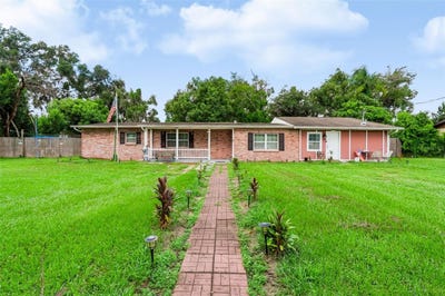 /international/us/2409-giddens-avenue-seffner-fl-110110304046/