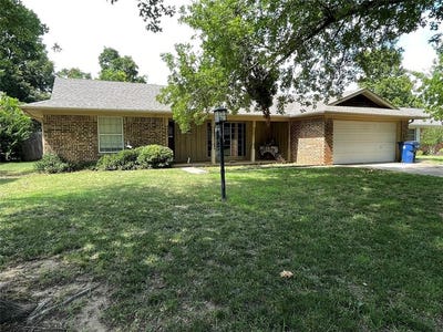 /international/us/139-sheridan-place-chickasha-ok-110100027236/