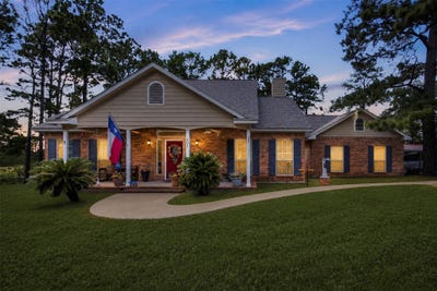/international/us/801-moccasin-trl-la-grange-tx-110110296318/