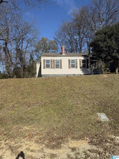 /international/us/6633-millard-fuller-road-fairfield-al-110105834806/