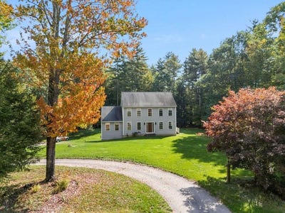 /international/us/39-stone-farm-road-barrington-nh-110120114802/