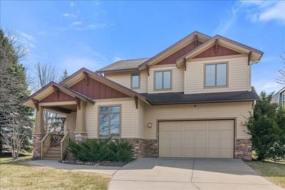 /international/us/16931-e-lake-drive-lakeville-mn-110108347879/