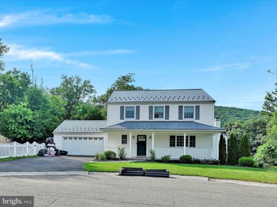 /international/us/42-overlook-drive-pottsville-pa-110100980114/