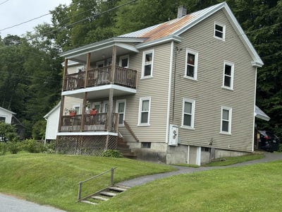 /international/us/101-mount-vernon-street-springfield-vt-110100926194/