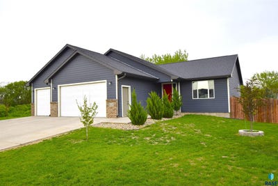 /international/us/1028-n-mable-cir-sioux-falls-sd-110107858500/