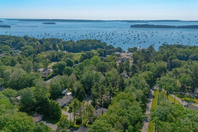 /international/us/8-knight-street-falmouth-me-110100770390/?lang=de