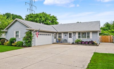 /international/us/7950-s-cecily-dr-oak-creek-wi-110109084667/