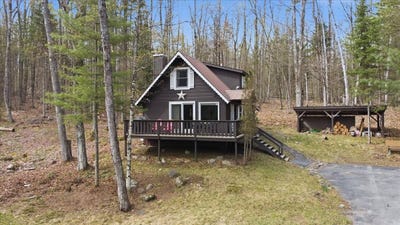 /international/us/34-park-rd-johnsburg-ny-110106467881/