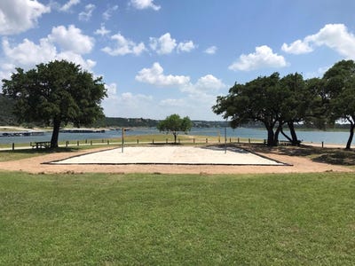 /international/us/5606-clubhouse-dr-lago-vista-tx-110104414481/