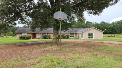 /international/us/nacogdoches-tx-110101400829/