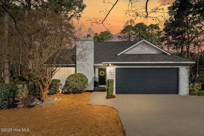 /international/us/405-spring-lake-drive-pinehurst-nc-110107258109/
