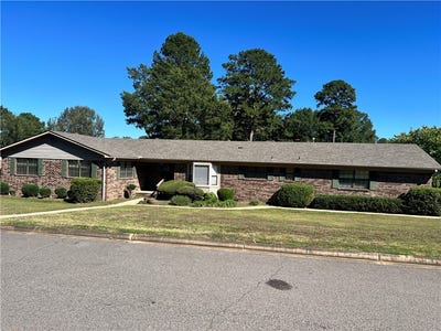 /international/us/205-wisteria-court-russellville-ar-110120128798/