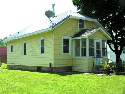 /international/us/3206-2nd-street-colwell-ia-110101144204/