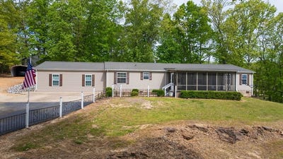 /international/us/116-crocker-road-buchanan-tn-110107457825/