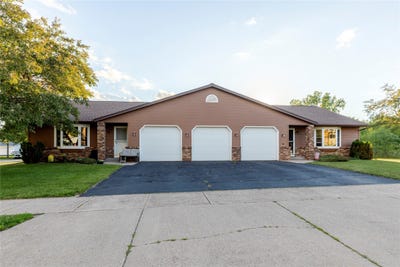 /international/us/3514-3516-stein-boulevard-eau-claire-wi-110109029117/