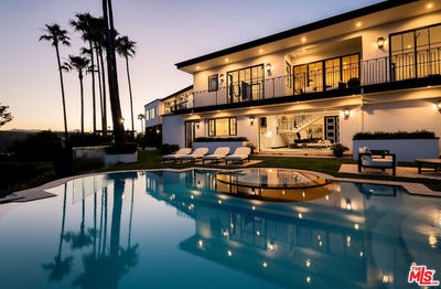 /international/us/10932-savona-rd-los-angeles-ca-110110366122/