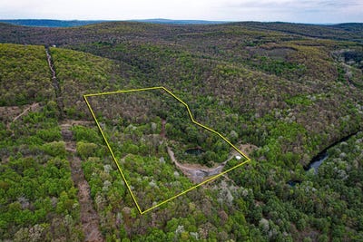 /international/us/moss-glen-road-brockton-pa-110108240189/