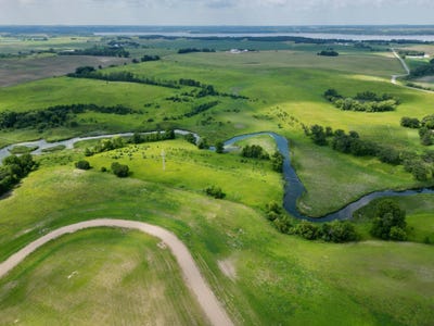 /international/us/river-view-trail-lot-17-block-2-pelican-rapids-mn-110102656419/