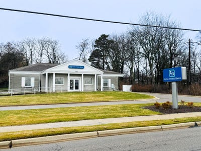 /international/us/4815-okemos-road-okemos-mi-110108468950/