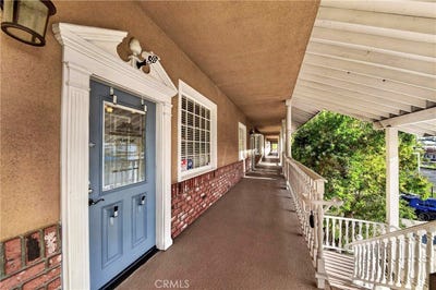 /international/us/408-s-beach-anaheim-ca-110108267525/