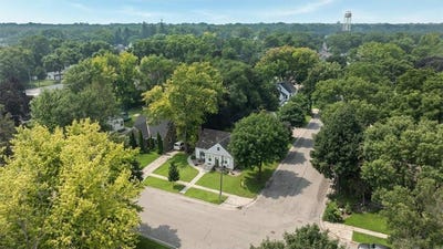 /international/us/1102-3rd-street-sw-willmar-mn-110101315728/?lang=en