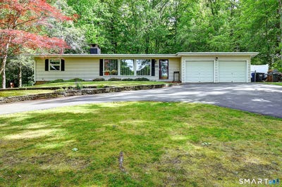 /international/us/370-beelzebub-road-south-windsor-ct-110108351673/