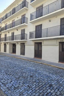 /international/pr/calle-sol-357-condominio-luna-san-juan-san-juan-110106448902/