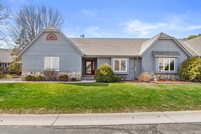 /international/us/308-king-william-ct-waukesha-wi-110107207404/