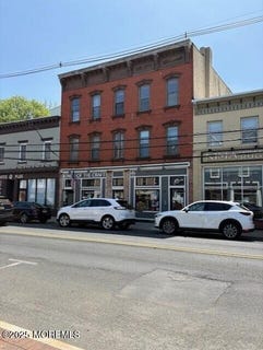 /international/us/27-w-front-street-red-bank-nj-110107229968/